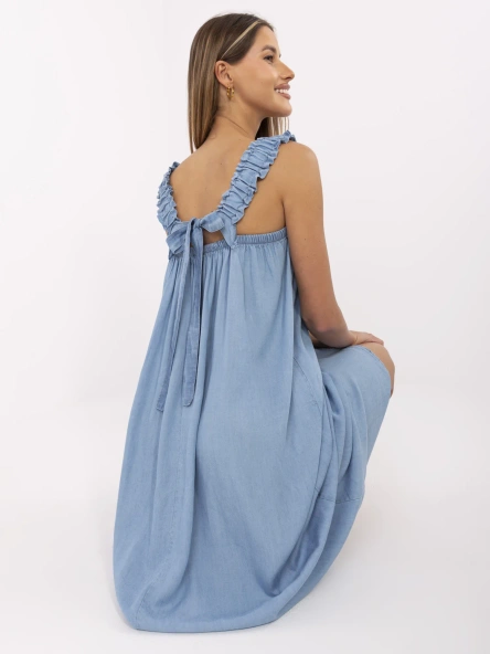 Niebieska letnia sukienka z wiązaniem na plecach