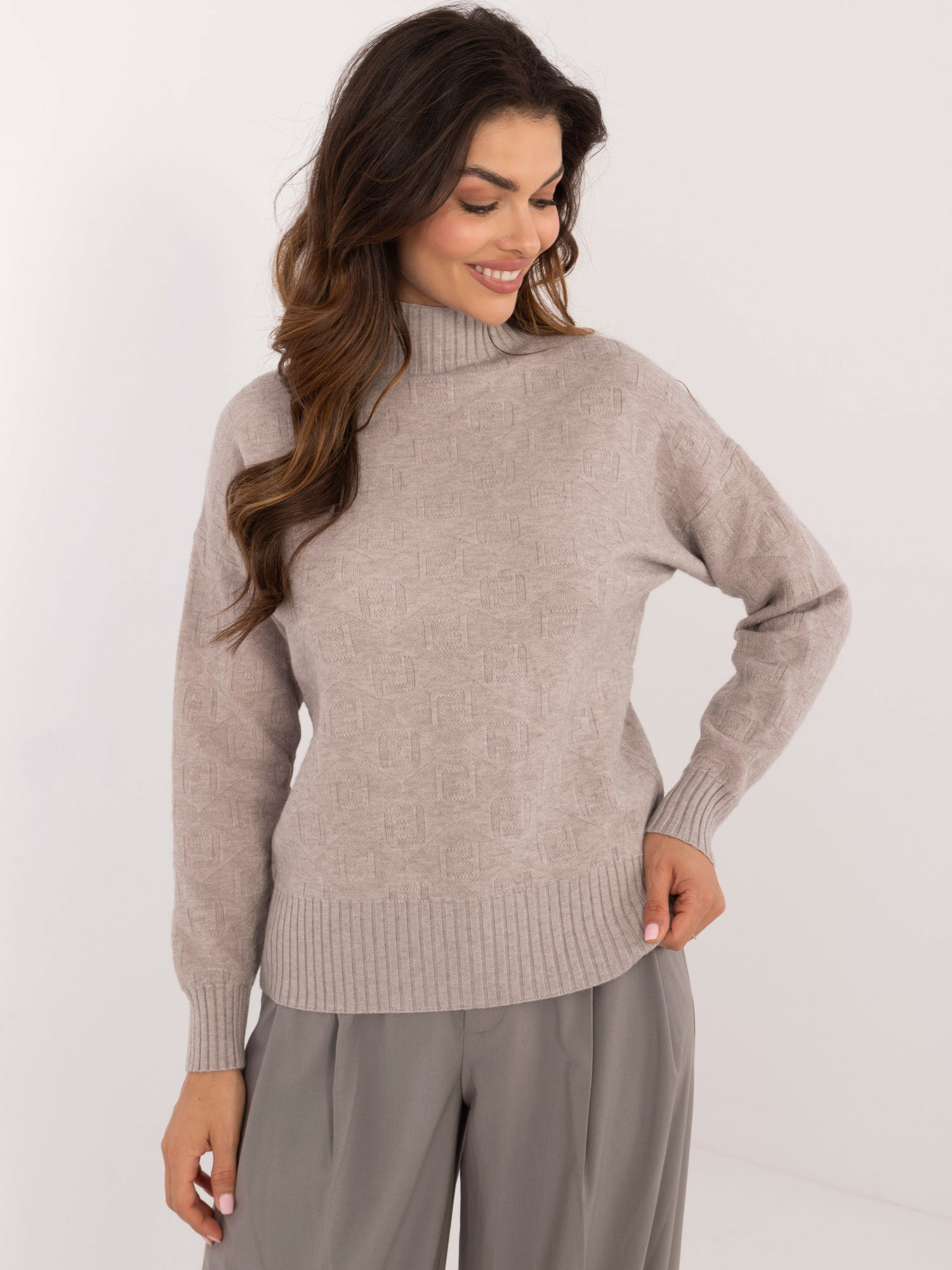Sweter beżowy