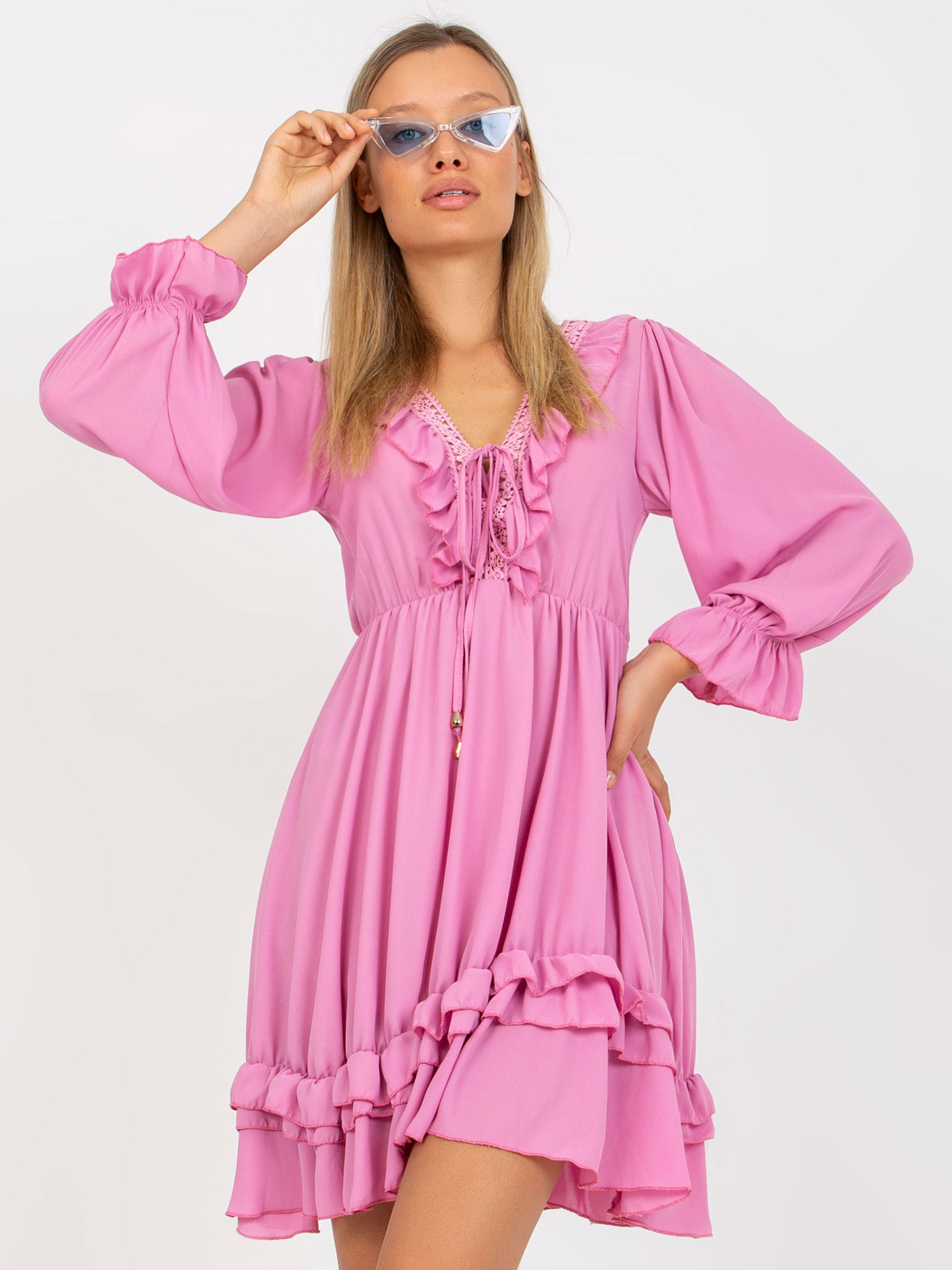 Hurt Różowa mini sukienka boho z falbaną Winona OCH BELLA 