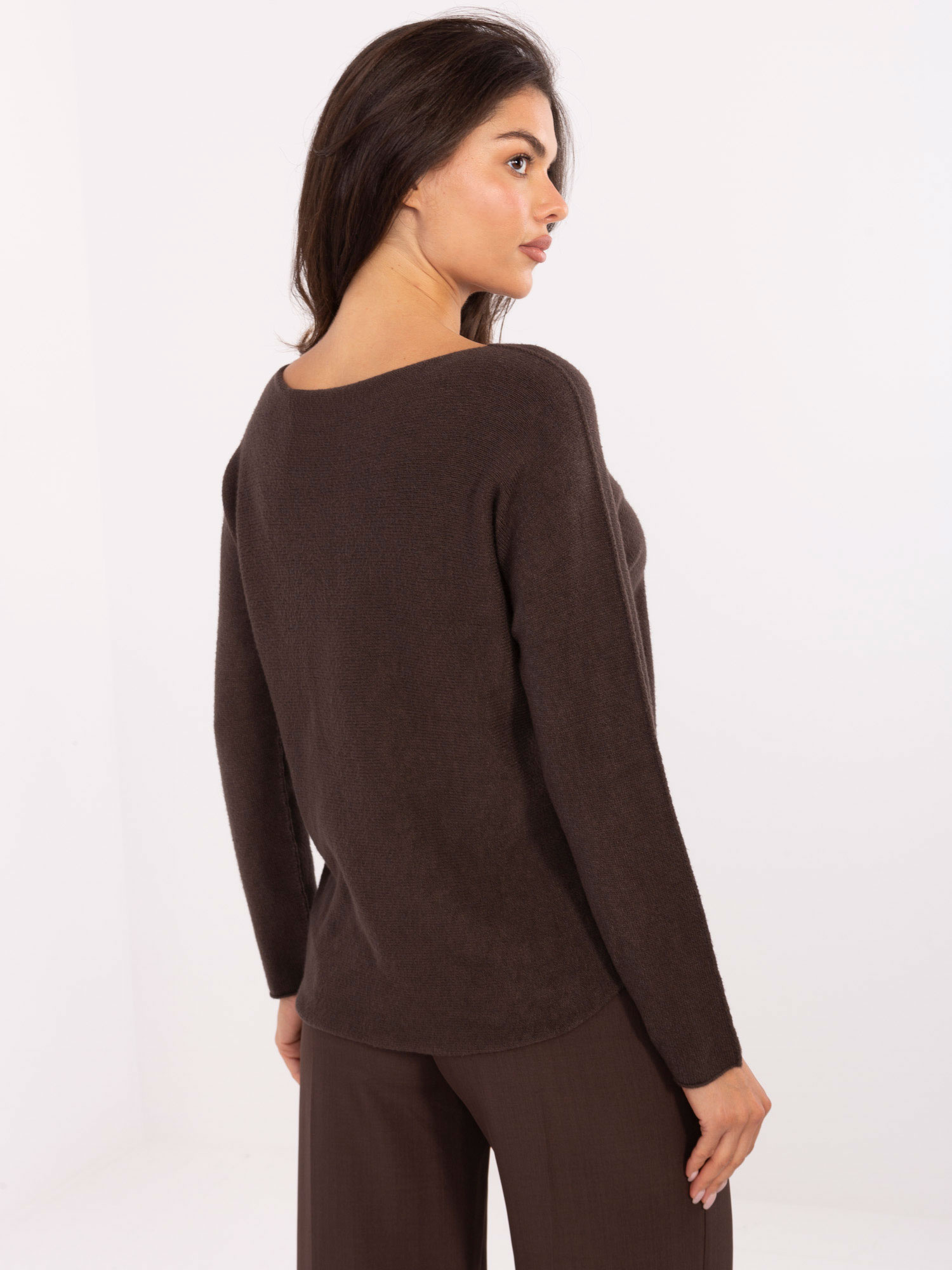 Sweter ciemny brązowy