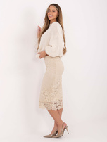 Beżowa elegancka spódnica z koronki