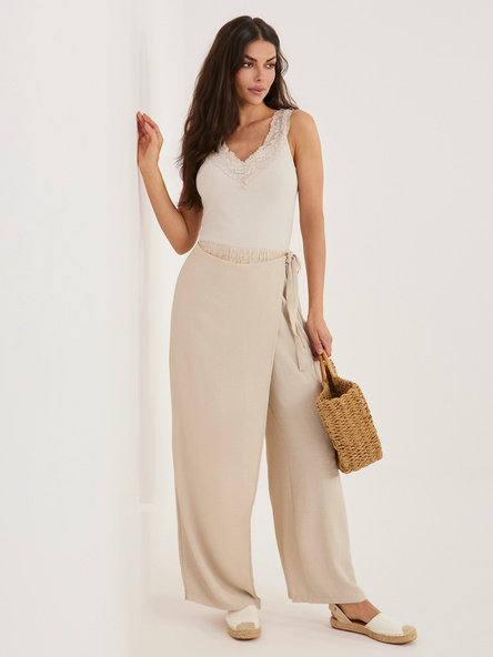 Beżowe letnie spodnie z wiskozy