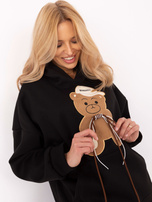 Hurtownia Czarna bluza kangurka z naszywką misia