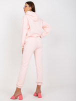 Jasnoróżowy komplet dresowy z bluzą z kapturem