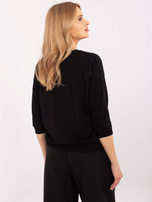 Hurtownia Czarna bluzka z nadrukiem i aplikacjami