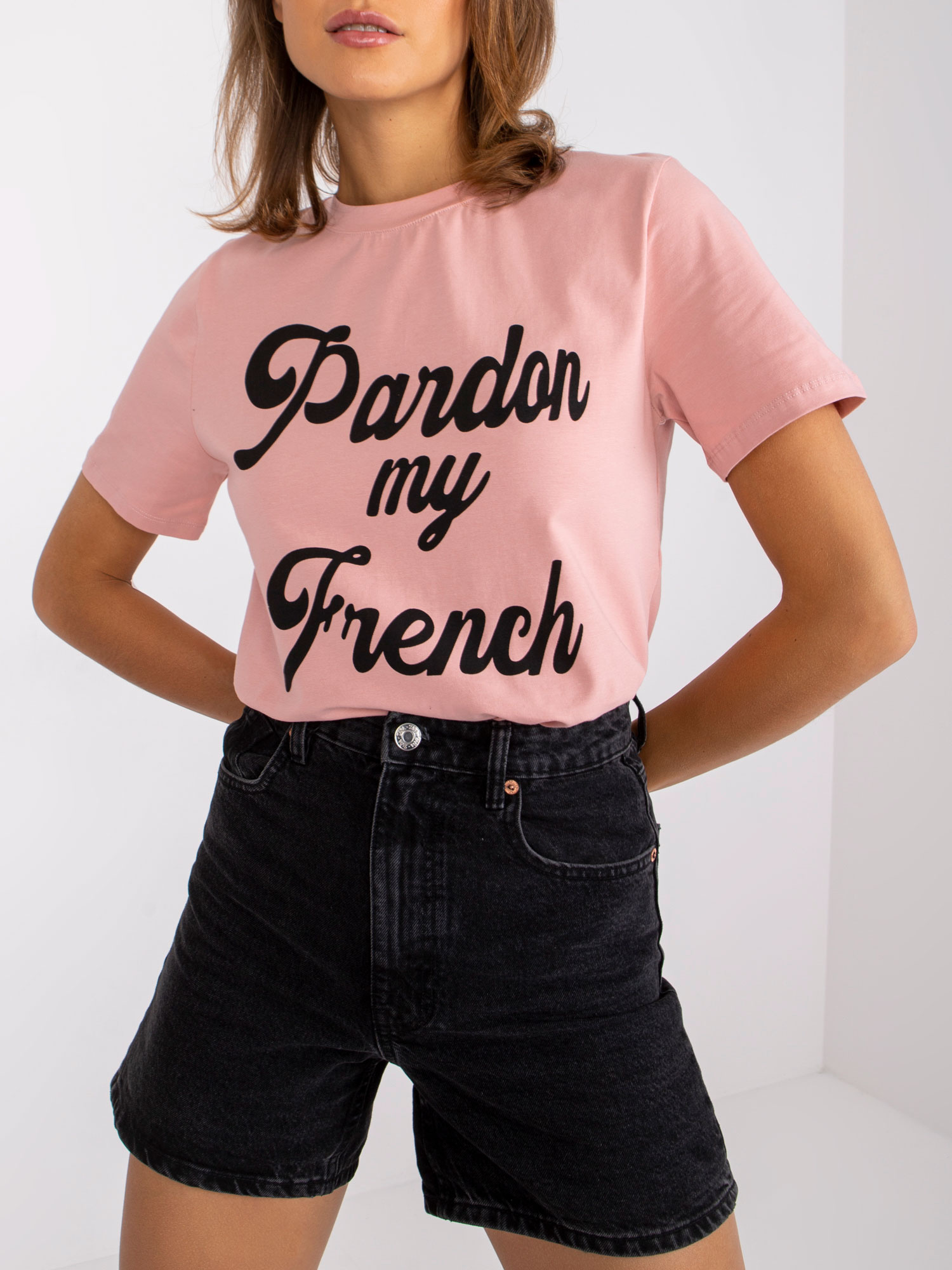 Jasnoróżowy t-shirt damski z okrągłym dekoltem Jade