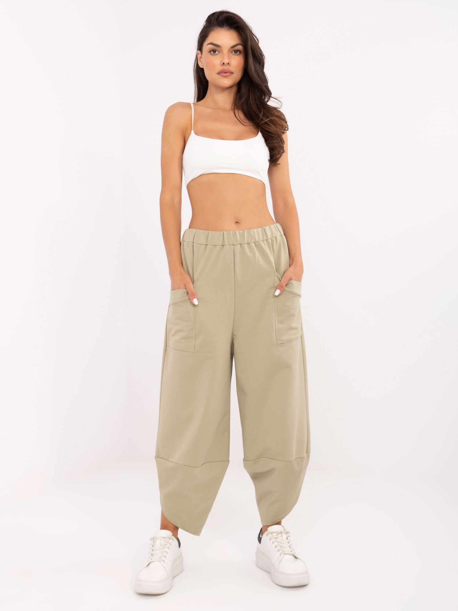 Olivgrüne Sweatpants 7/8