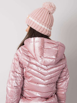 Jasnoróżowa czapka z pomponem