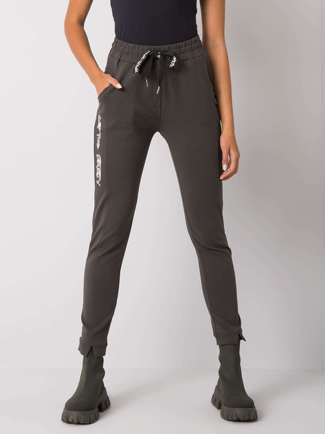 Ciemne khaki spodnie dresowe z napisami Peyton