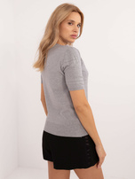 Hurtownia Szary klasyczny sweter z okrągłym dekoltem