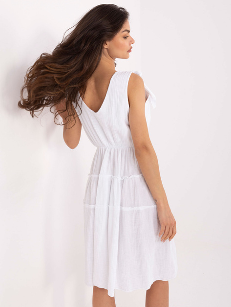 Biała muślinowa sukienka na ramiączkach