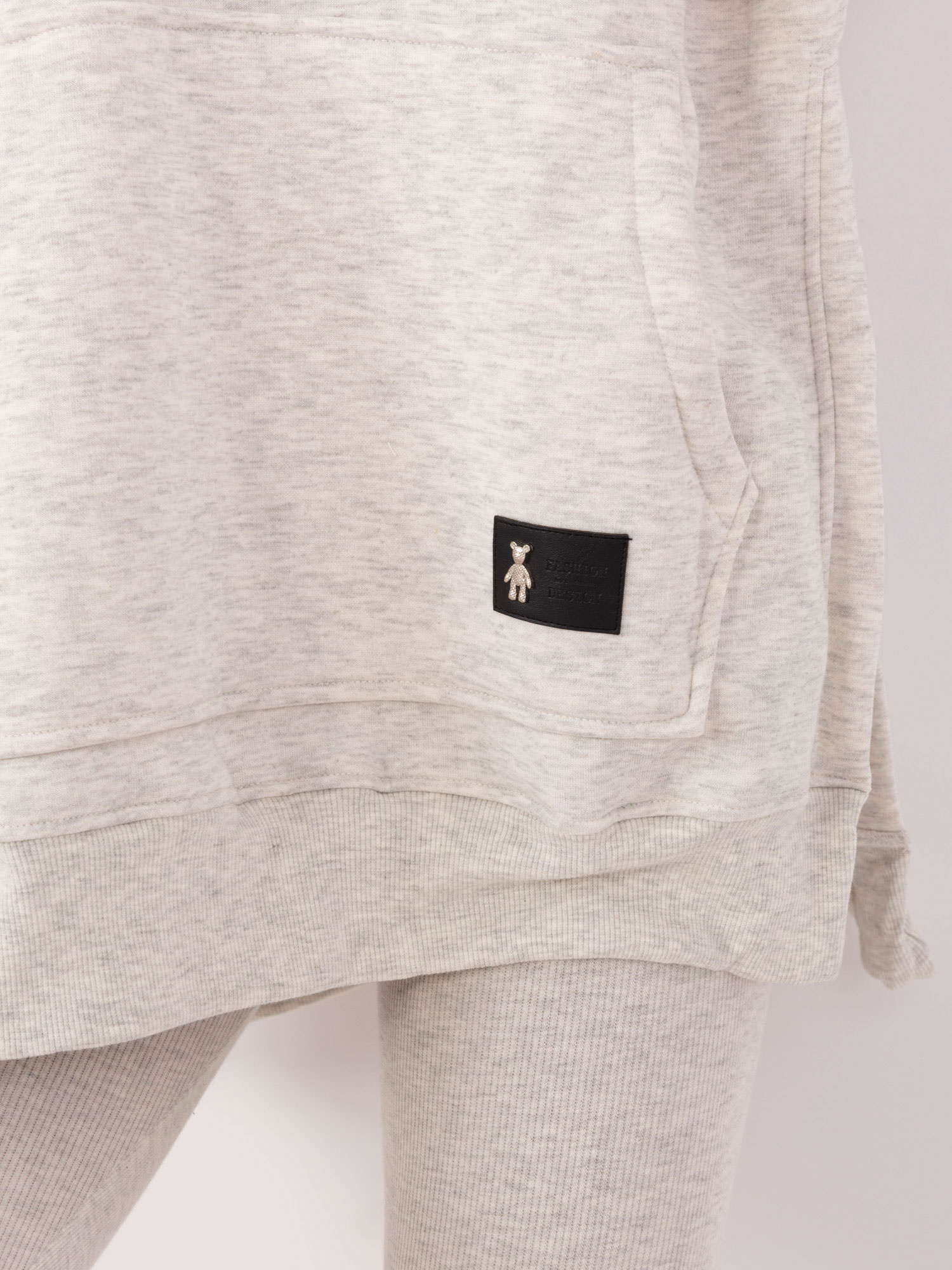 Hurt light gray melange set with a kangaroo hoodie.
