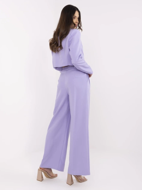 Liliowy elegancki komplet z kieszeniami
