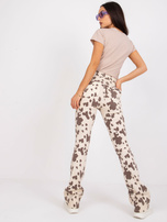 Beżowy t-shirt basic Peachy