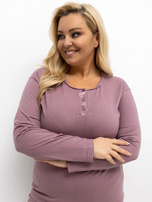 Růžová pyžama plus size s tričkem a kalhotami.