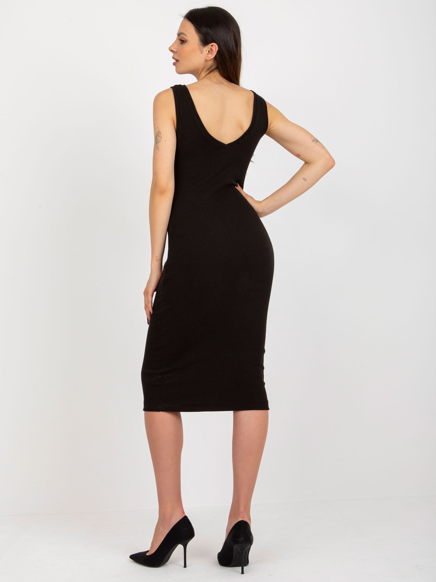 Hurt Black basic set with a short blouse RUE PARIS.