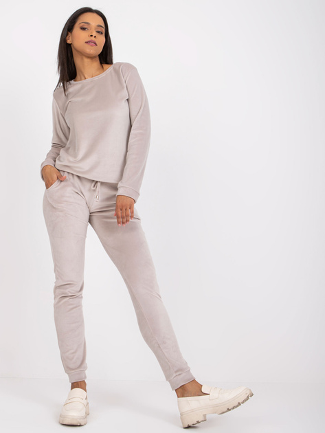 Jasnoszary komplet welurowy z kieszeniami Clarisa RUE PARIS