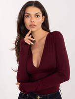 Burgundowa elegancka bluzka z wszytymi miseczkami