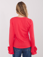 Koralowa bluzka z falbankami przy rękawach