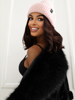 Jasnoróżowa zimowa czapka beanie w prążek