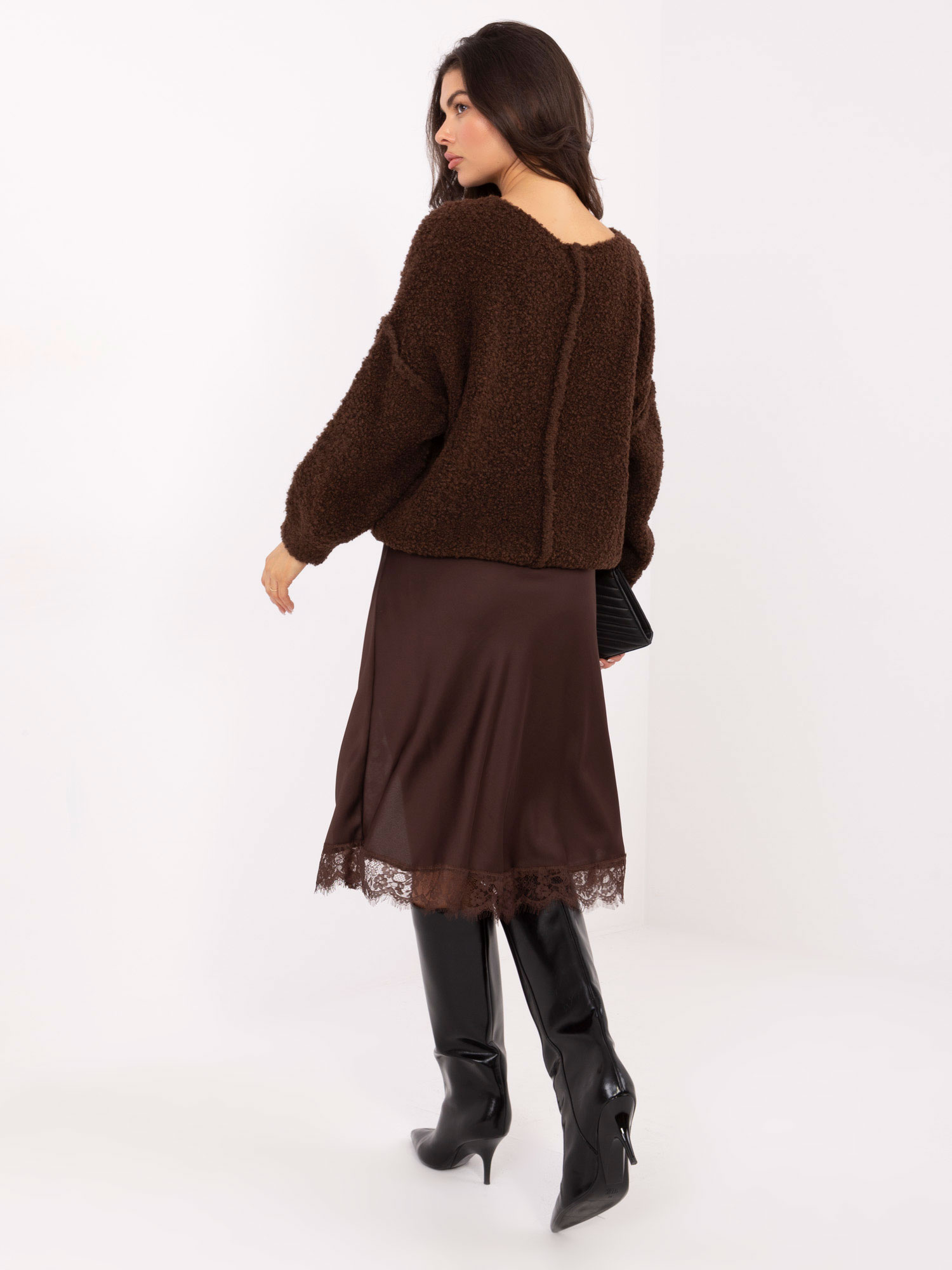 Sweter ciemny brązowy