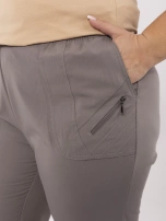 Tmavě šedé rybářky plus size.