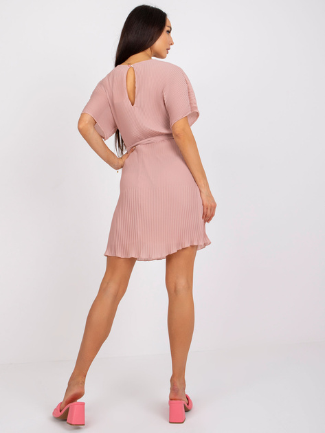 Brudnoróżowa sukienka z plisami Mathilde