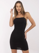 Czarna mini sukienka na imprezę