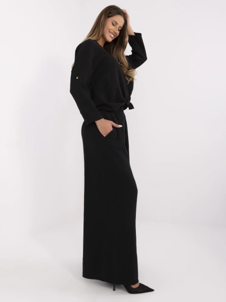 Czarne szerokie spodnie damskie z muślinu