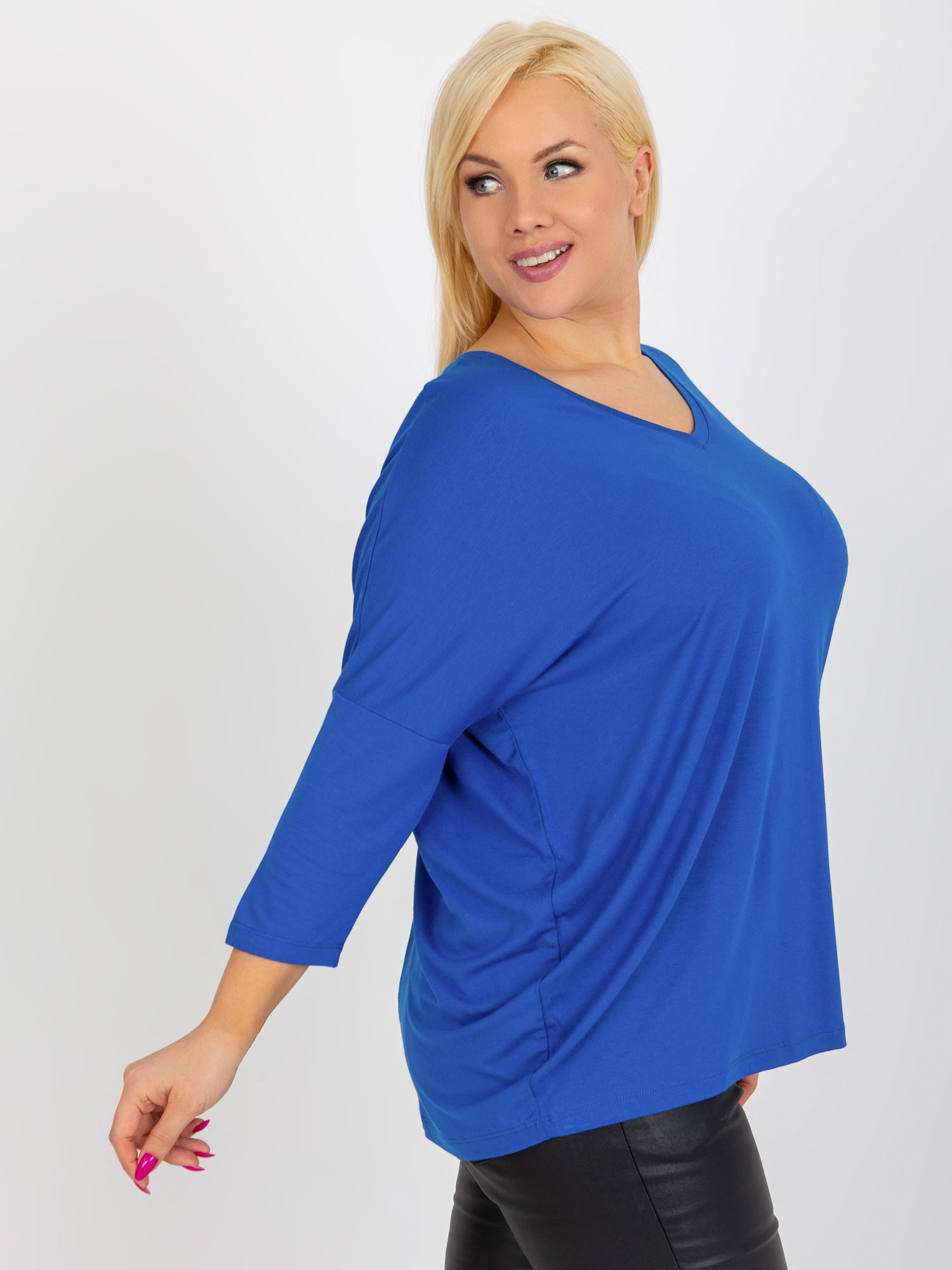 Kobaltowa bluzka plus size basic z rękawem 3/4