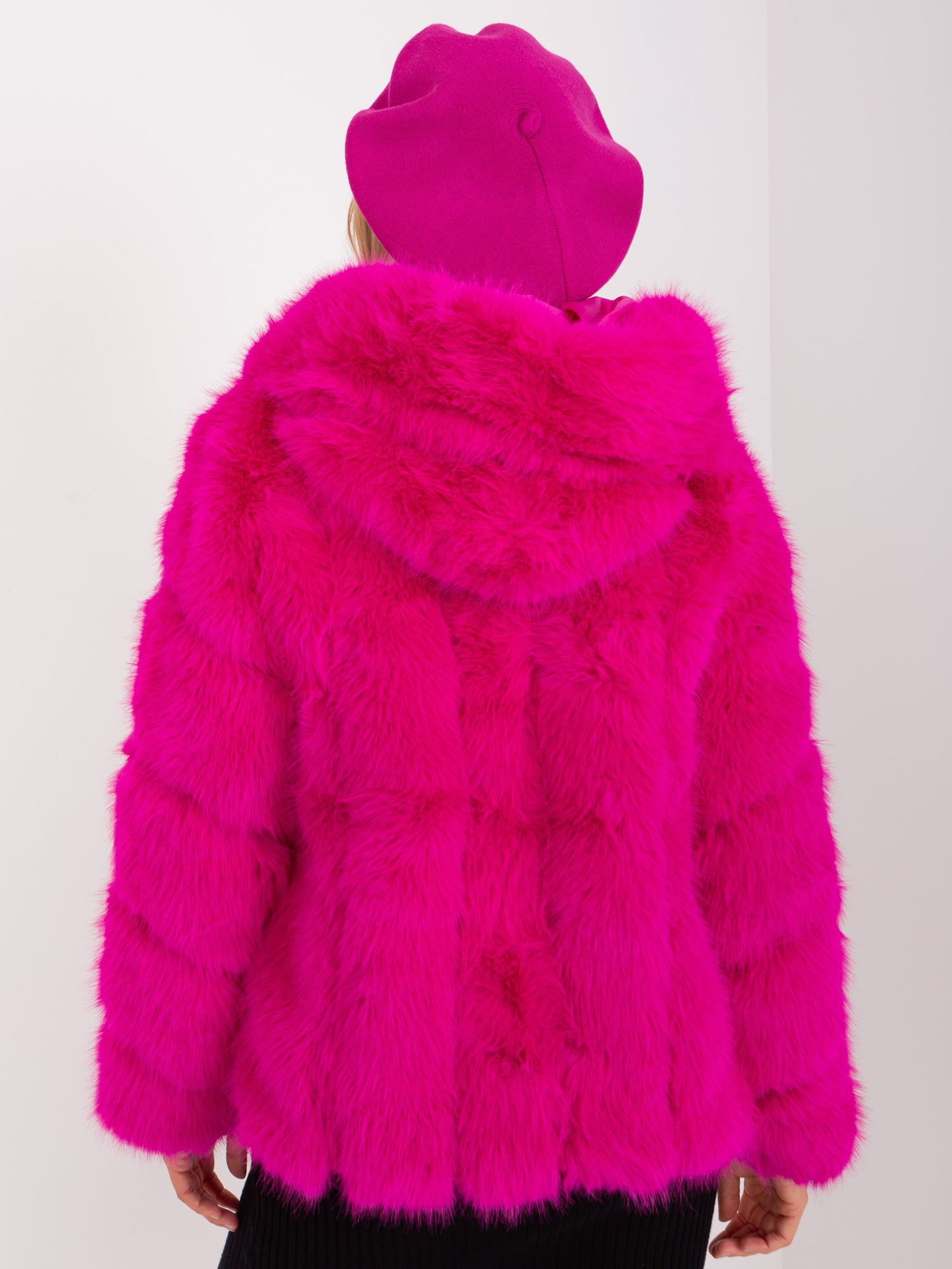 Fuchsia knitted beret with cashmere