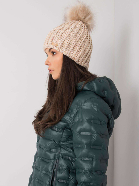 Beżowa damska czapka zimowa