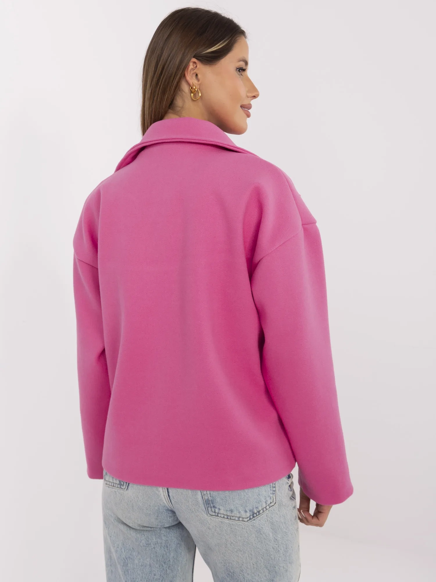 Fuchsia short women's coat with buttons.