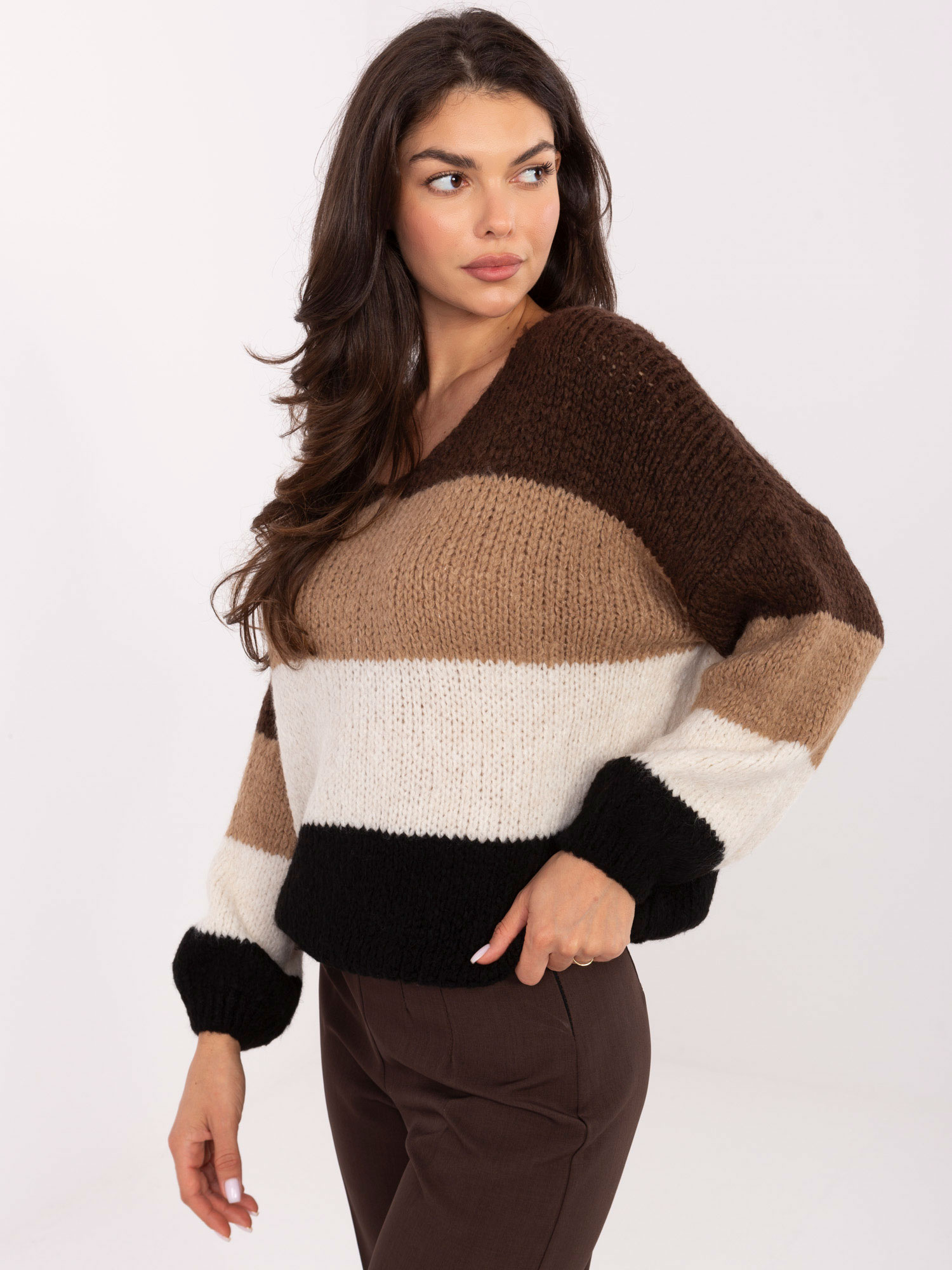 Sweter brązowy