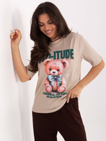 Beżowy damski t-shirt z napisami FRESH MADE 