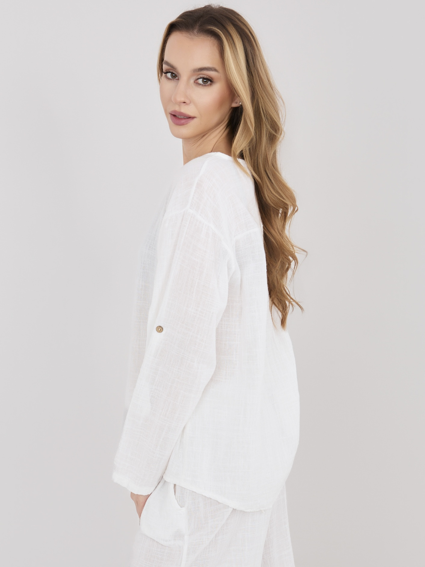 Ecru bawełniana bluzka na lato 