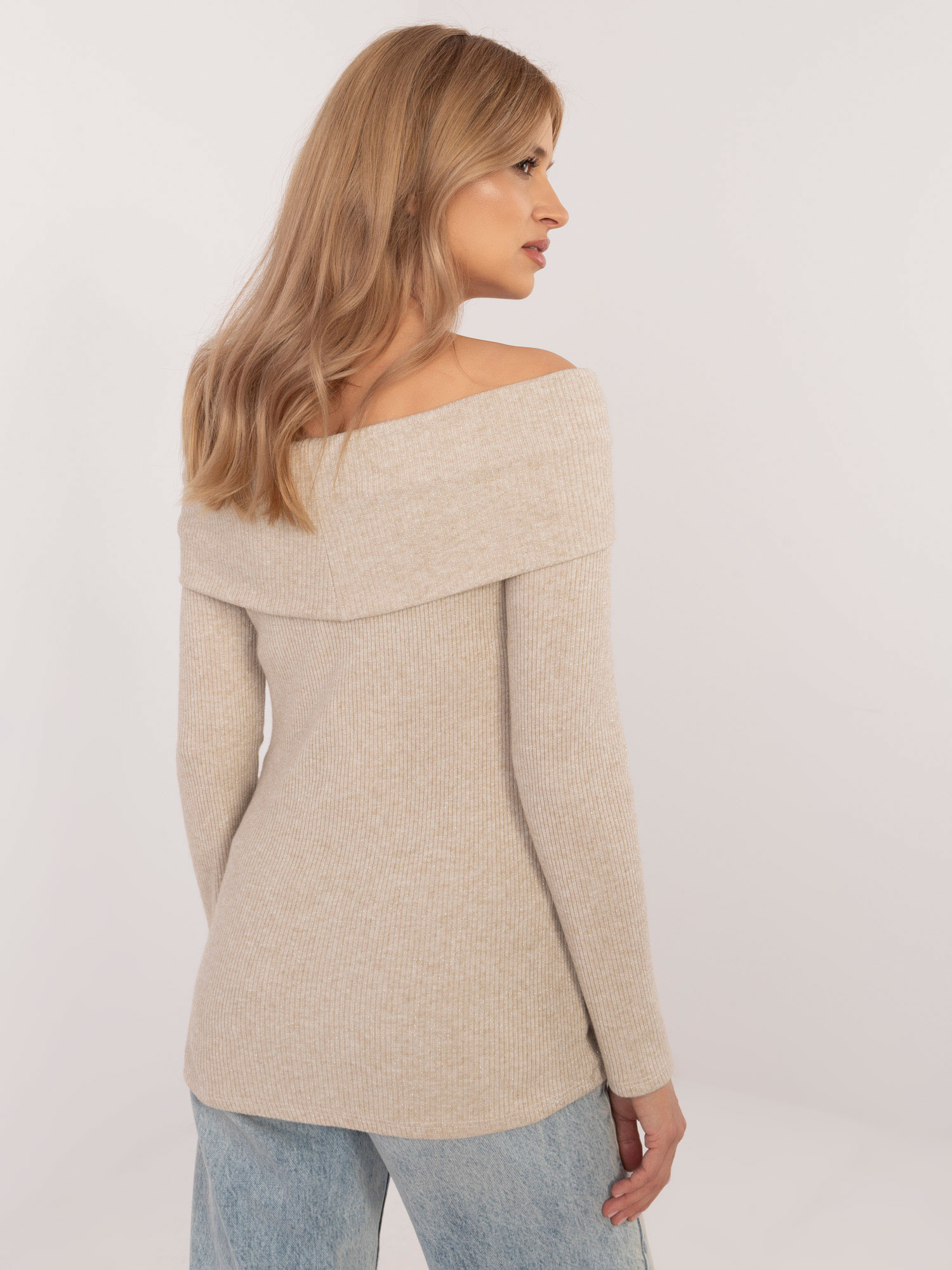Sweter beżowy