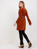 Hurt Jasnobrązowa elegancka narzutka z kieszeniami