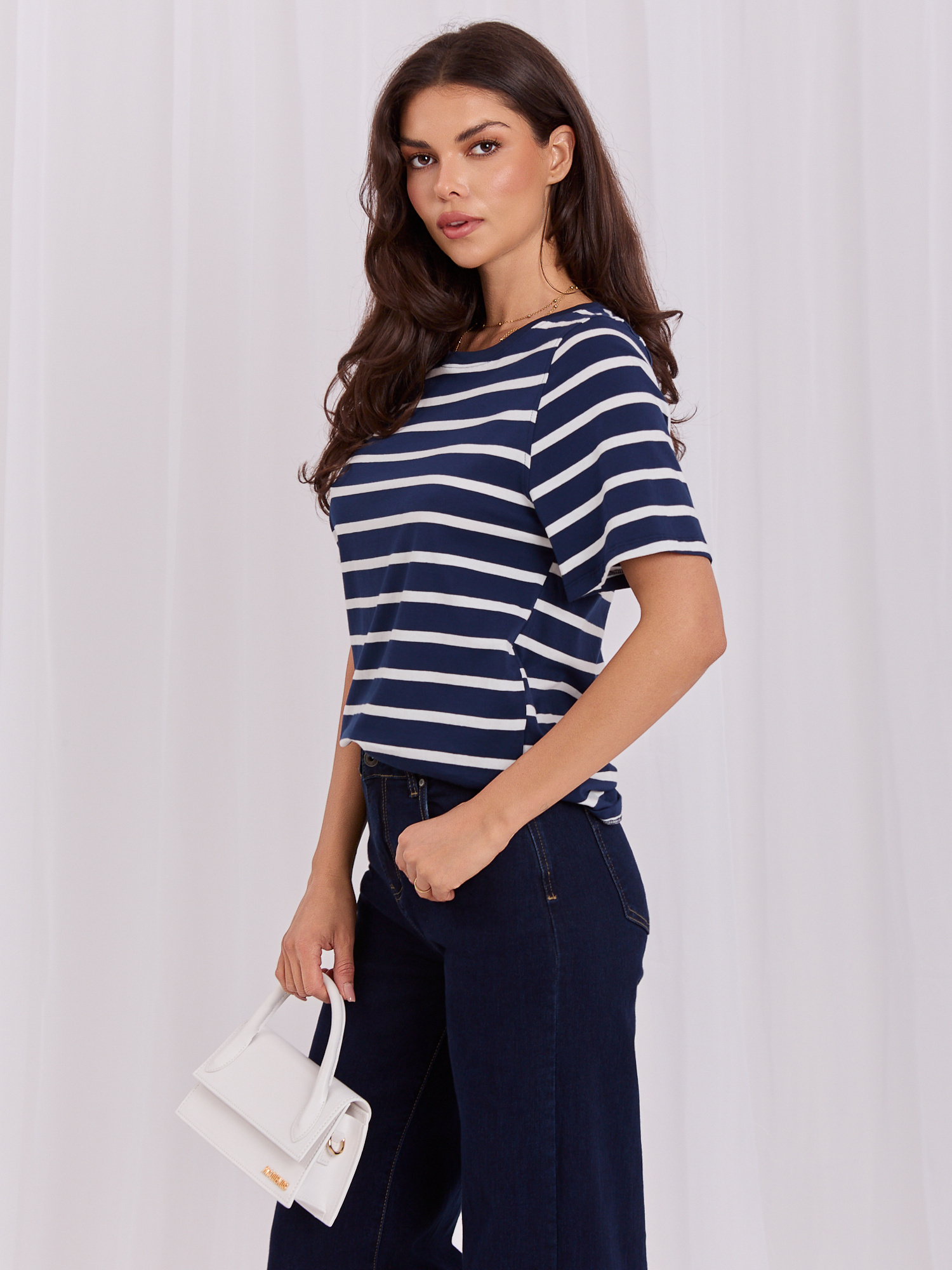 Granatowo-biały damski t-shirt basic w paski  RUE PARIS 