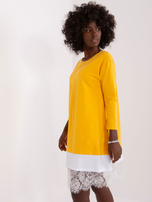 Hurtownia Ciemnożółta sukienka na co dzień z koronką