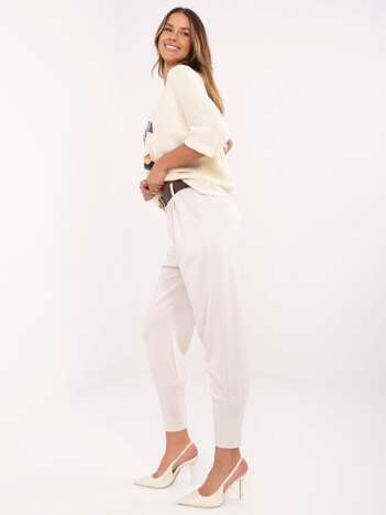 Hurt hellbeige Damen Jogginghose im Reiterstil.