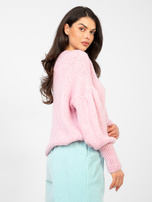 Pastelowy różowy sweter z bufiastymi rękawami