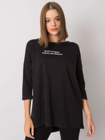 Czarna bluzka z napisem Merel