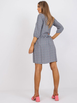 Niebieska sukienka na co dzień we wzory RUE PARIS