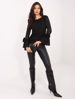 Czarna koronkowa bluzka z rękawem typu dzwon