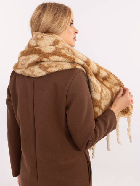 Hurt Beżowo-camelowy zimowy szal z frędzlami
