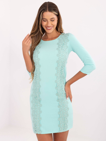 Hurt Miętowa sukienka koktajlowa z kwiatową aplikacją