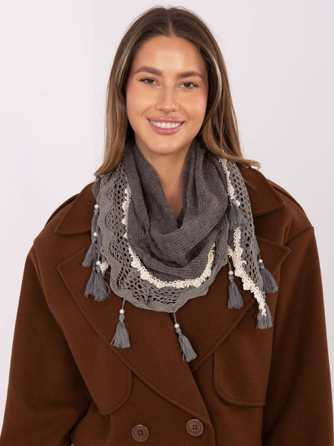 Ciemnoszara trójkątna chusta z perełkami