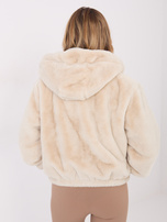 Jasnobeżowa krótka kurtka futrzana z kieszeniami