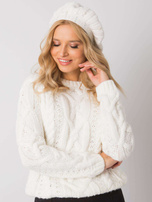 Ecru czapka damska z aplikacją